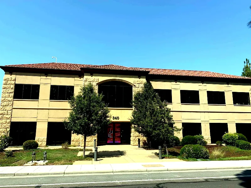 Charming Meeting Room for Events - Featured image