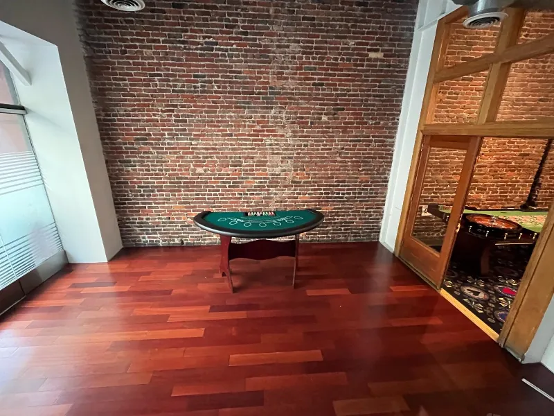 Private Corporate Gaming Lounge - Gallery image