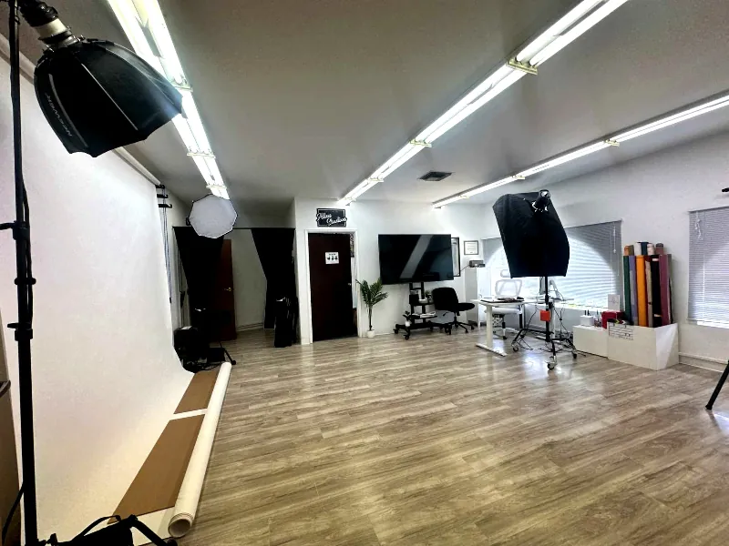 Private Photo Studio | Celebrate in Lone Hill - Gallery image