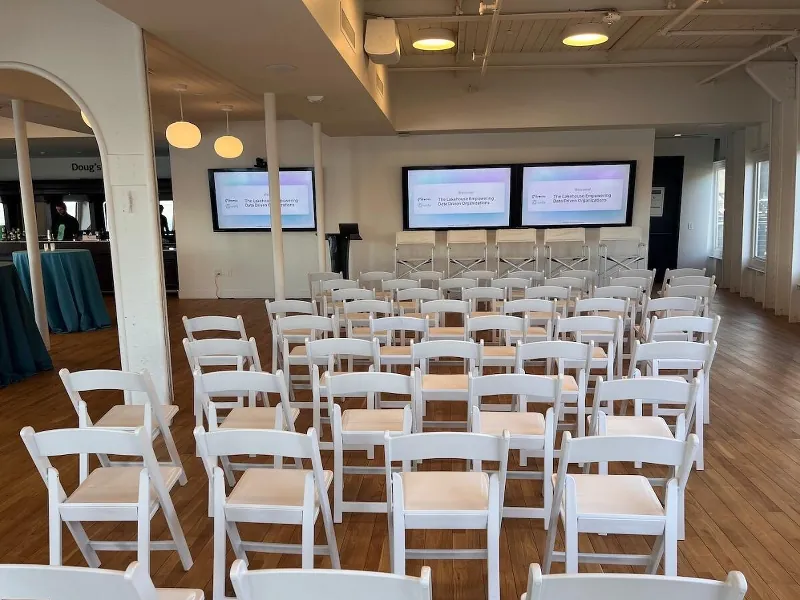 Historic Waterfront Conference Center with Bay Views - Gallery image