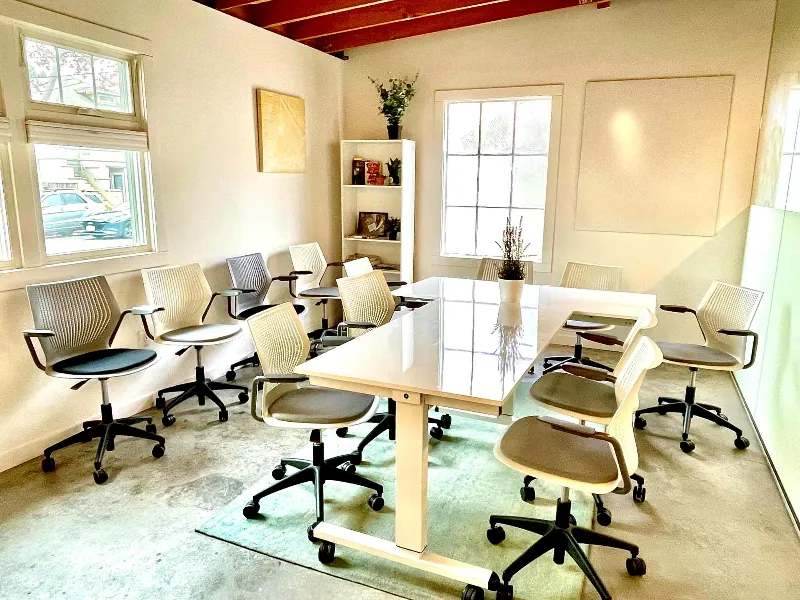 Splendid Meeting Room for Celebrations - Gallery image