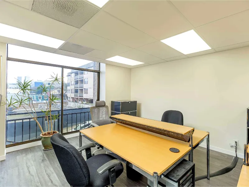 Meeting Room with Natural Light for Events in Cow Hollow - Gallery image