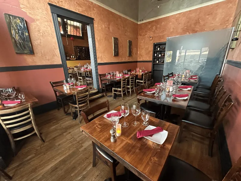 Intimate Italian Dining Room Experience - Featured image