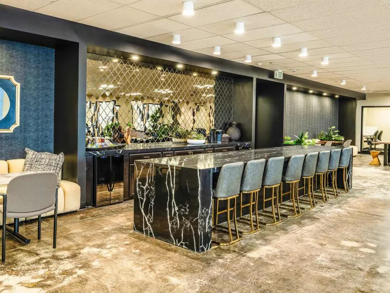 Inviting Meeting Room for Hosting - Gallery image