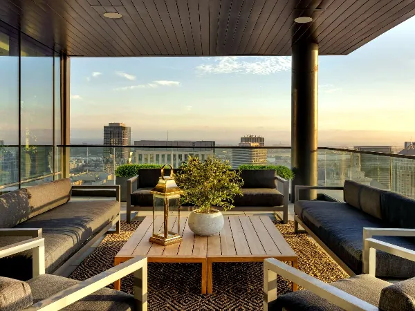 Sophisticated Event Space for Gatherings in Oakland - Anniversary in Oakland - Featured image