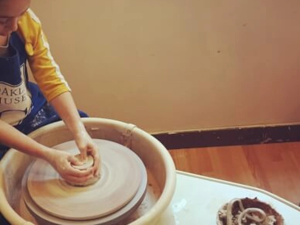 Ceramics: Wheel Throwing and Handbuilding in Oakland