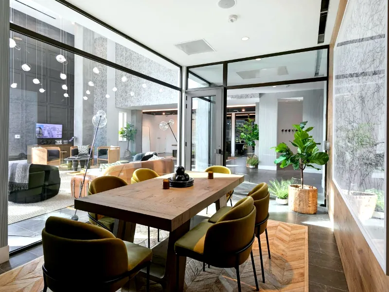 Remarkable Meeting Room for Events - Featured image