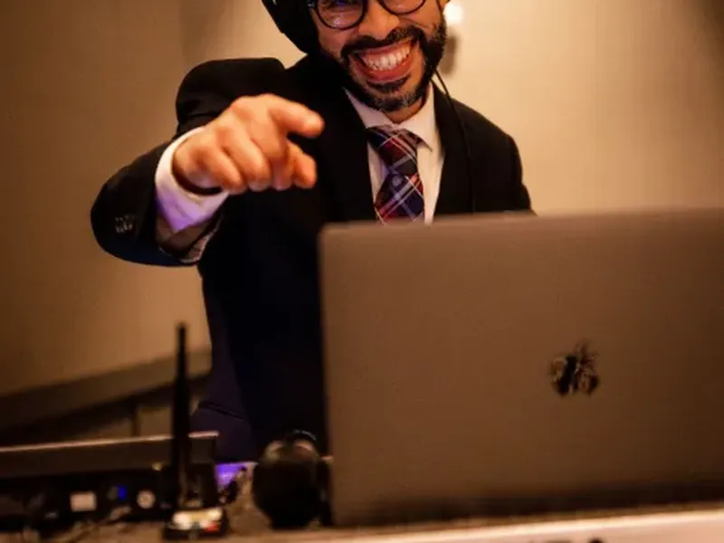 Professional Bilingual DJ and MC Services - Featured image