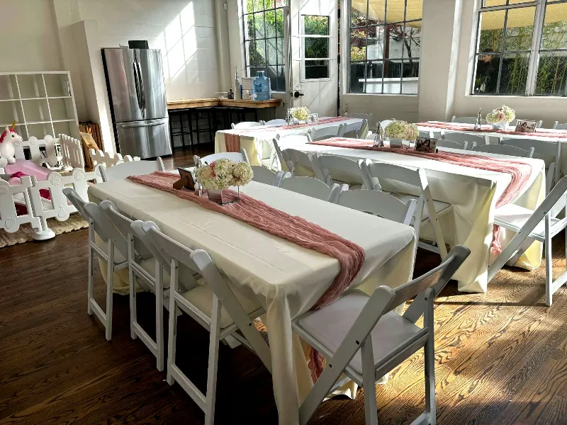 Art Studio with High Ceilings and Natural Light - Gallery image