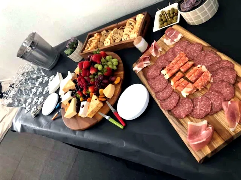 Art Studio with High Ceilings for Events in Shoreview - Gallery image