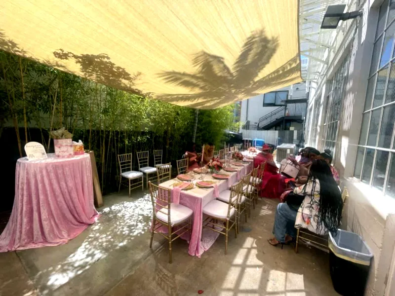 Art Studio with High Ceilings and Natural Light - Featured image