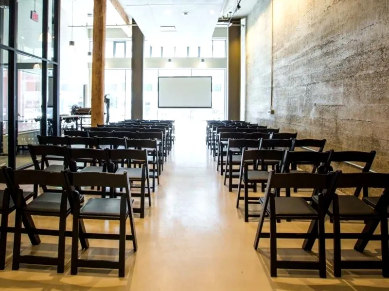 Museum with High Ceilings and Natural Light in SoMa - Gallery image