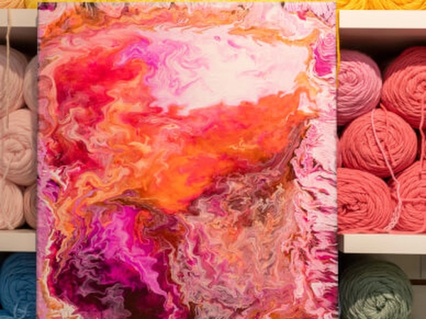 Creative Paint Pouring Workshop for Team Building