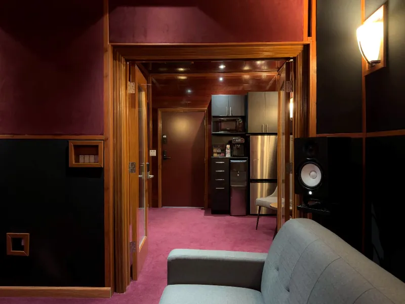 Intimate Photo & Video Studio for Private Events in East Peralta - Gallery image