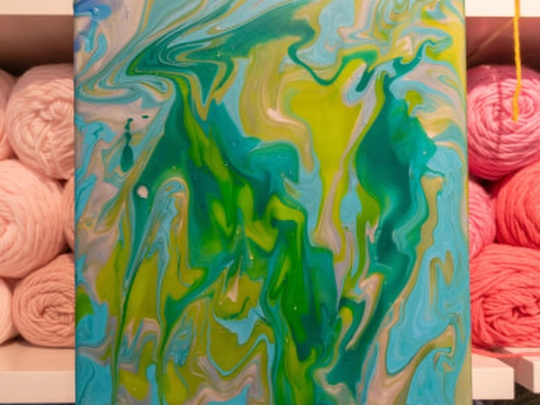 Creative Paint Pouring Workshop for Team Building