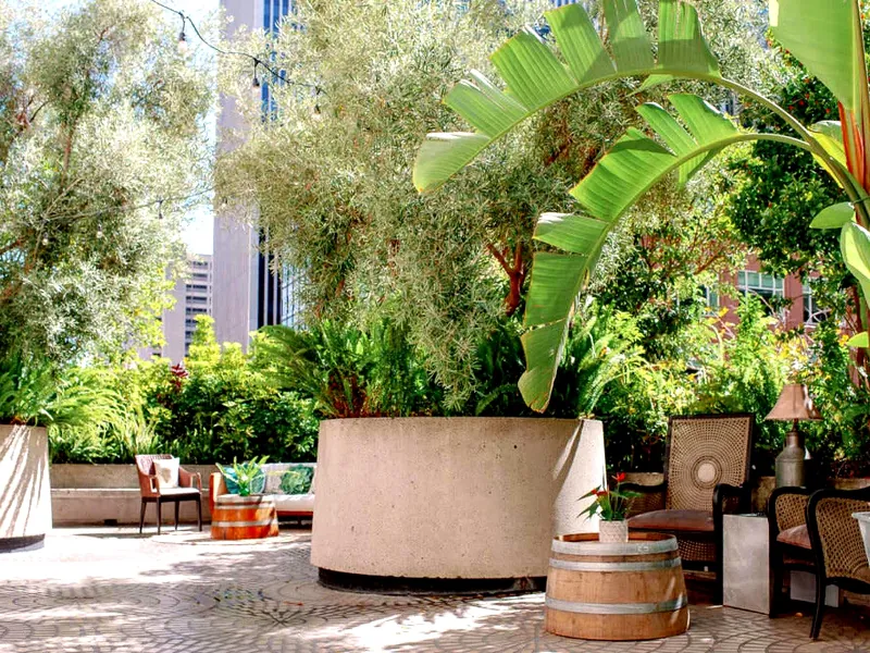 Venue with Garden for Events in Financial District - Gallery image