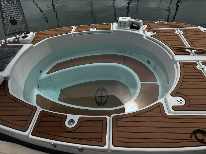 Private Hot Tub Boat Experience on San Francisco Bay - Gallery image