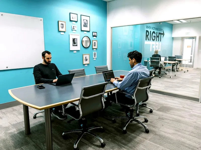 Sophisticated Meeting Room for Celebrations - Gallery image