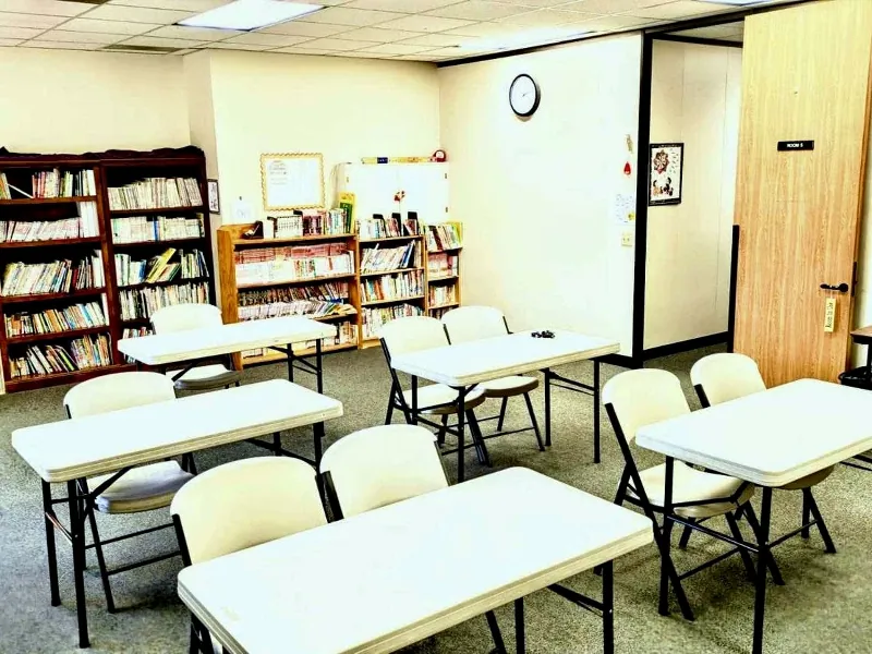 Sophisticated Multipurpose Space for Gatherings - Featured image