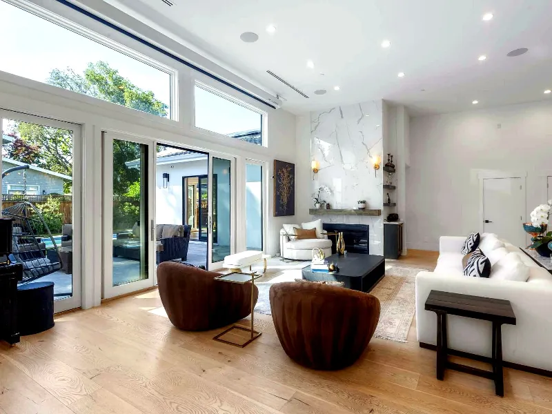 Spacious Venue for Events in University Heights - Gallery image