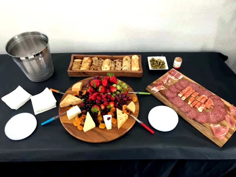 Art Studio with High Ceilings for Events in Shoreview - Gallery image