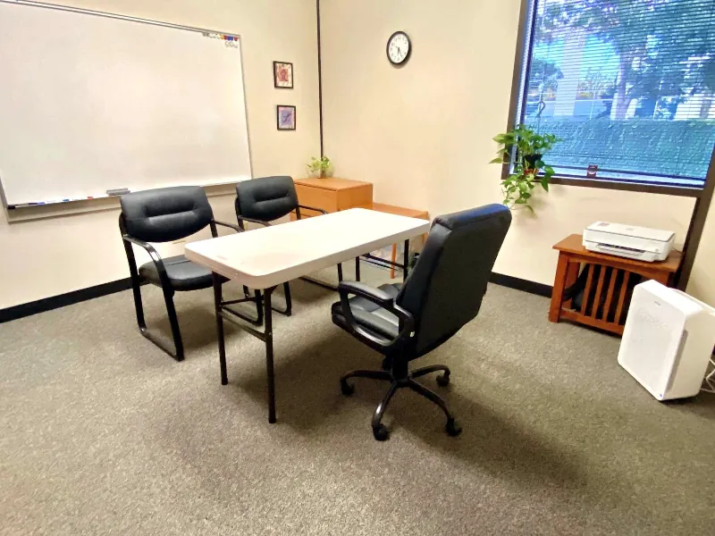 Sophisticated Multipurpose Space for Gatherings - Gallery image