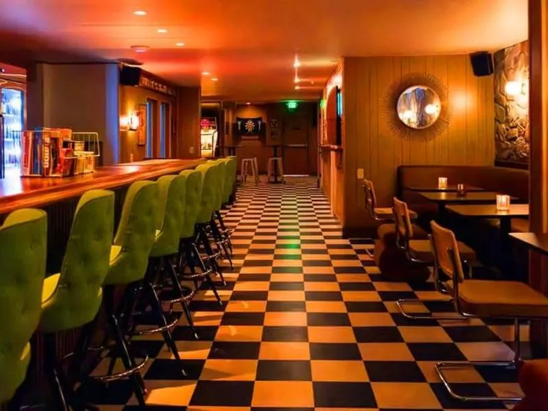 Inviting Bar & Lounge for Celebrations in Marina - Featured image