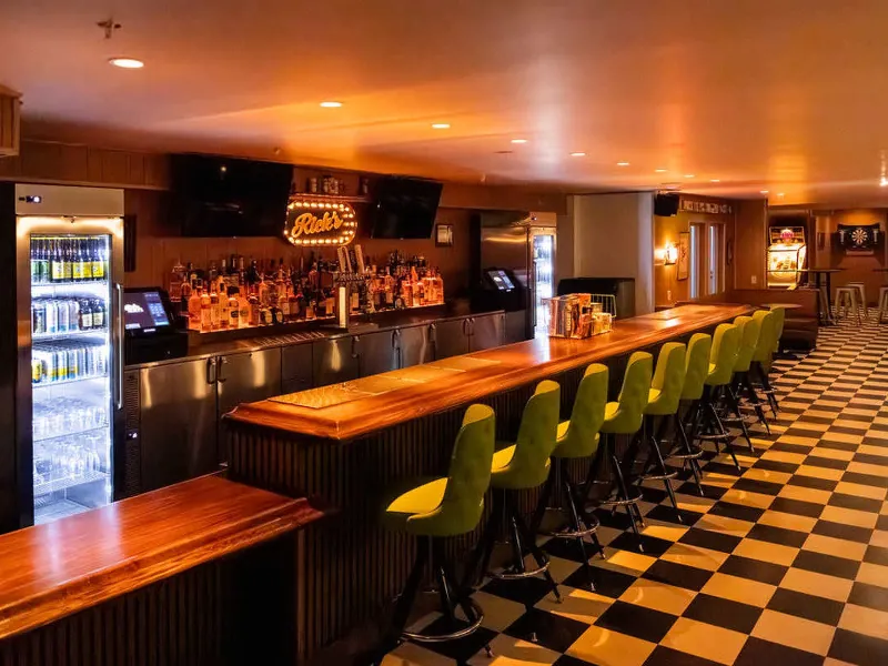 Inviting Bar & Lounge for Celebrations in Marina - Gallery image