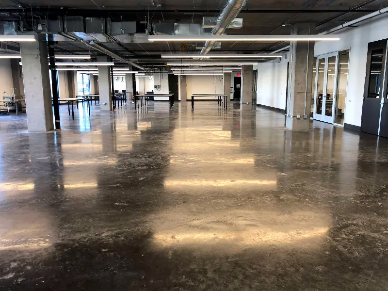 Spacious Warehouse for Special Occasions in Design District - Gallery image