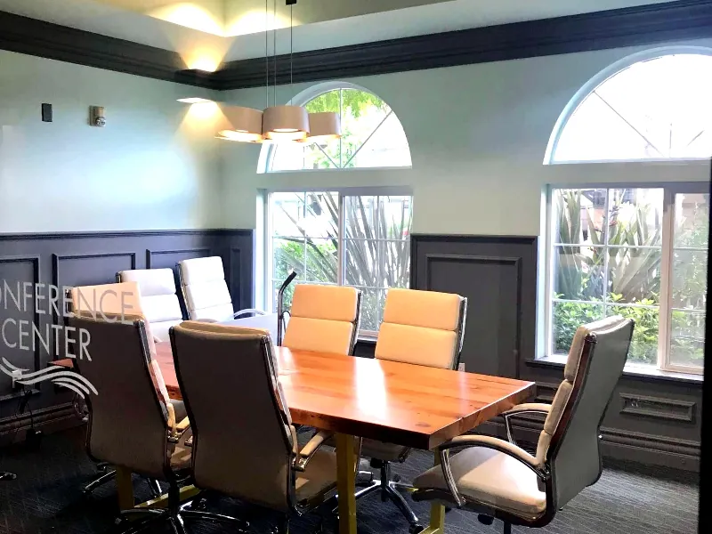 Dazzling Meeting Room for Gatherings - Gallery image