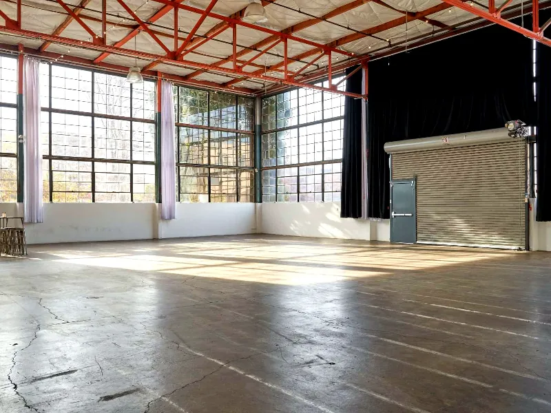 Photo Studio with Natural Light for Events in Berkeley - Gallery image