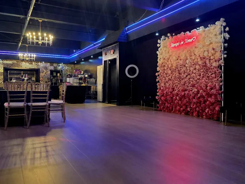 Distinctive Venue for Gatherings in Evergreen - Gallery image