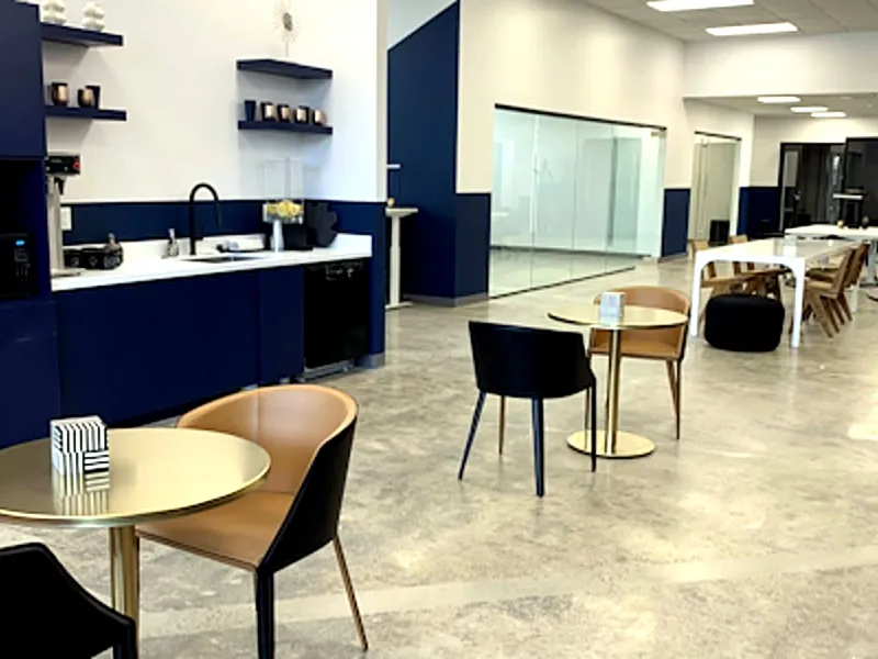 Meeting Room with Natural Light for Events in Moraga Blvd - Gallery image