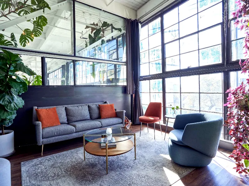 Stunning Lounge for Celebrations - Gallery image