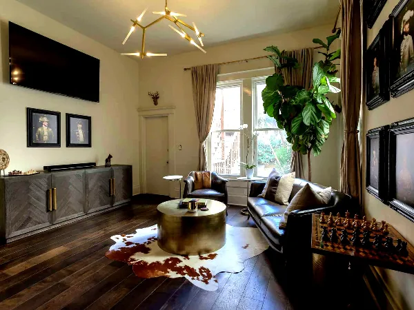 Private Lounge | Celebrate in Duboce Triangle - Anniversary in San Francisco - Featured image