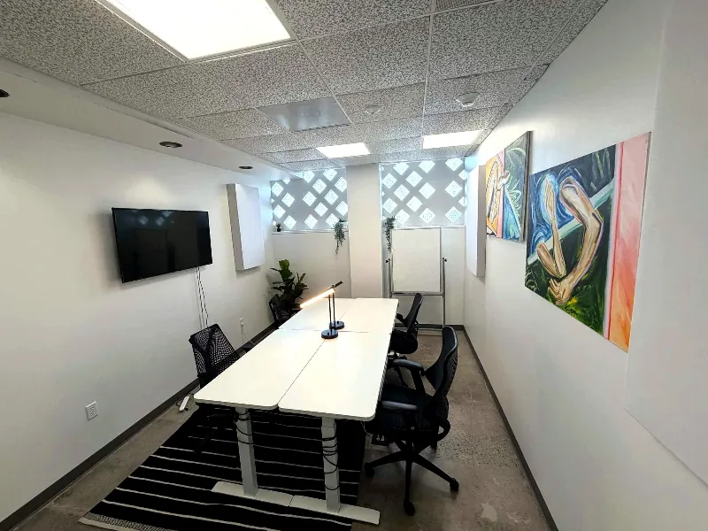 Meeting Room with Natural Light for Events in Moraga Blvd - Featured image