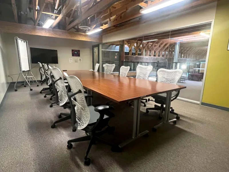 Intimate Meeting Room for Special Occasions in Northgate - Waverly - Gallery image