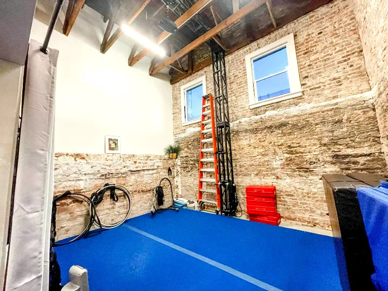 Photo Studio with High Ceilings for Events in North Beach - Gallery image